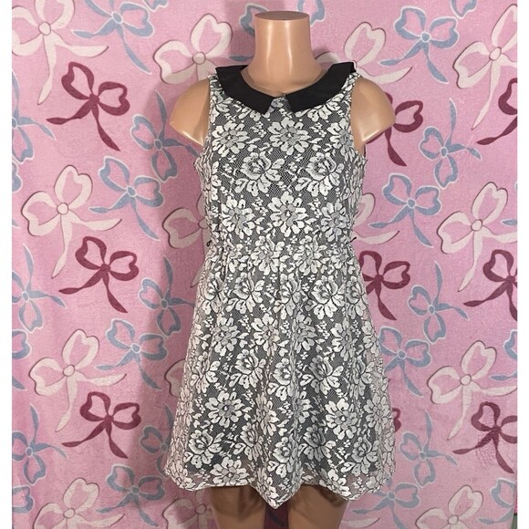 Xhilaration Dresses & Skirts - Xhilaration Coquette Lace Floral Black & White Dress